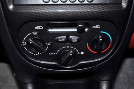 2012款东风雪铁龙C2