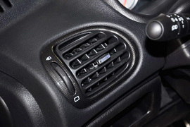 2012款东风雪铁龙C2