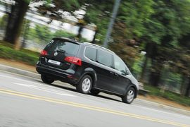 2012款大众夏朗2.0TSI豪华型试驾实拍