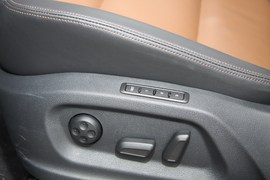 2012款大众夏朗2.0TSI豪华型试驾实拍
