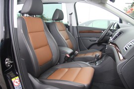 2012款大众夏朗2.0TSI豪华型试驾实拍