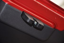 2012款标致307两厢1.6L手动舒适版