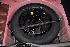 2012款标致307两厢1.6L手动舒适版