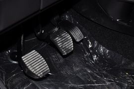 2012款标致307两厢1.6L手动舒适版
