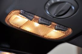 2012款标致307两厢1.6L手动舒适版