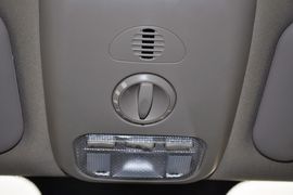 2012款标致307两厢1.6L手动舒适版