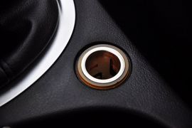 2012款标致307两厢1.6L手动舒适版