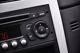 2012款标致307两厢1.6L手动舒适版