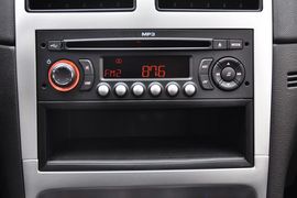 2012款标致307两厢1.6L手动舒适版