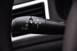 2012款标致307两厢1.6L手动舒适版