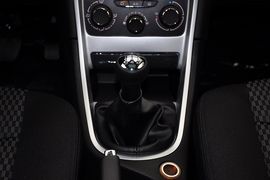 2012款标致307两厢1.6L手动舒适版