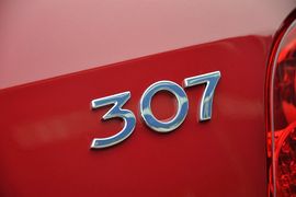 2012款标致307两厢1.6L手动舒适版