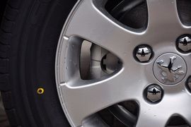 2012款标致307两厢1.6L手动舒适版