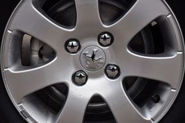 2012款标致307两厢1.6L手动舒适版