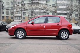2012款标致307两厢1.6L手动舒适版