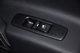 2011款东风裕隆纳智捷大7SUV