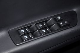 2011款东风裕隆纳智捷大7SUV