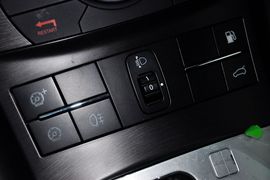 2011款东风裕隆纳智捷大7SUV