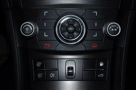 2011款东风裕隆纳智捷大7SUV