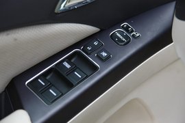 2012款比亚迪e6先行者纯电动汽车深度测试