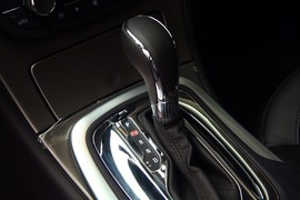 试驾2012款别克君威2.4L