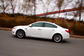 试驾2012款别克君威2.4L