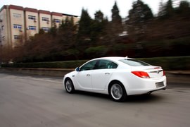 试驾2012款别克君威2.4L