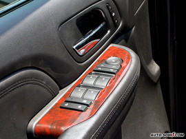 08款凯雷德内饰