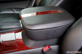 08款凯雷德内饰