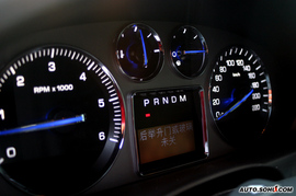 08款凯雷德内饰