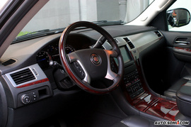 08款凯雷德内饰