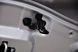 2012款一汽丰田普锐斯1.8L豪华先进版