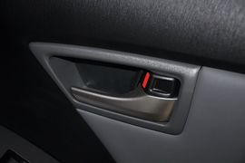 2012款一汽丰田普锐斯1.8L豪华先进版