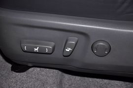 2012款一汽丰田普锐斯1.8L豪华先进版