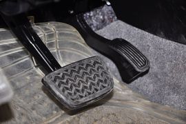 2012款一汽丰田普锐斯1.8L豪华先进版