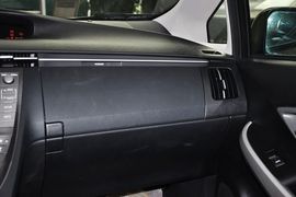 2012款一汽丰田普锐斯1.8L豪华先进版