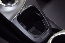 2012款一汽丰田普锐斯1.8L豪华先进版