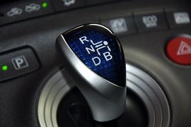 2012款一汽丰田普锐斯1.8L豪华先进版