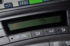 2012款一汽丰田普锐斯1.8L豪华先进版