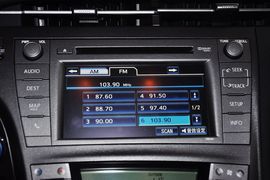 2012款一汽丰田普锐斯1.8L豪华先进版