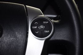 2012款一汽丰田普锐斯1.8L豪华先进版