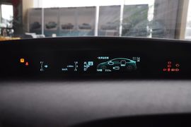 2012款一汽丰田普锐斯1.8L豪华先进版