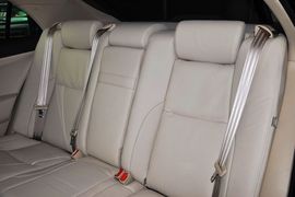 2011款丰田皇冠2.5L