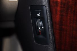2011款丰田皇冠2.5L