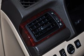 2011款丰田皇冠2.5L