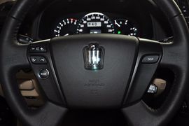 2011款丰田皇冠2.5L