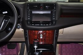 2011款丰田皇冠2.5L