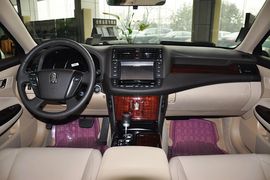 2011款丰田皇冠2.5L