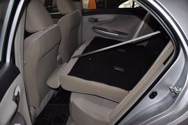 2011款一汽丰田卡罗拉1.6L