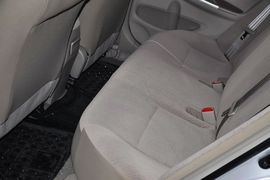 2011款一汽丰田卡罗拉1.6L
